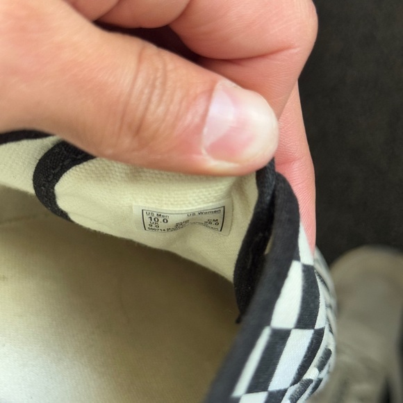 Vane - Picture 5 of 6